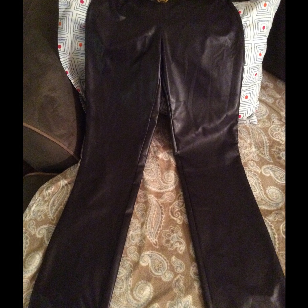 Black/brown woman's leather pants