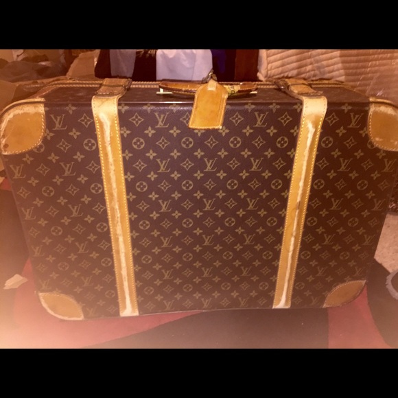 Louis Vuitton Handbags - Auth. Louis Vuitton vintage suitcase