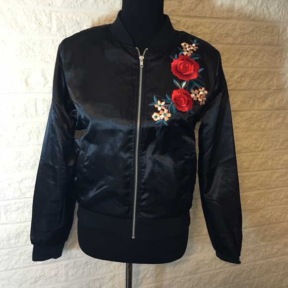 floral embroidered bomber jacket - Picture 2 of 6