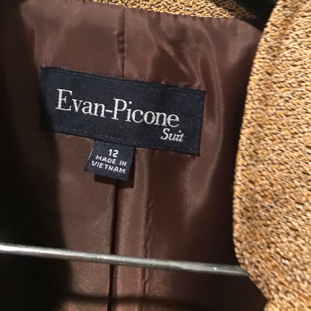 Evan Picone Skirt Suit - Picture 2 of 4