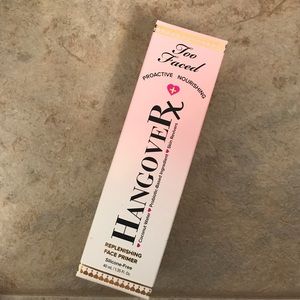 Too faced hangover Primer