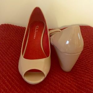 Peep toe Patent leather Wedges