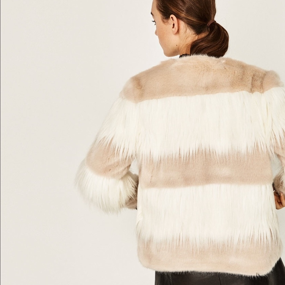 Zara contrast white and tan short faux fur coat - Picture 3 of 5