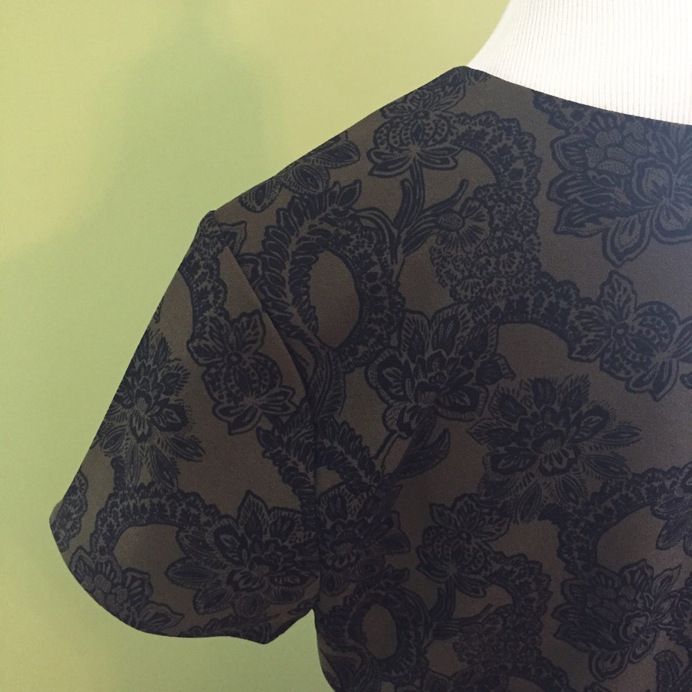 Banana Republic Floral Sheath Dress w Flare Skirt - Picture 4 of 5