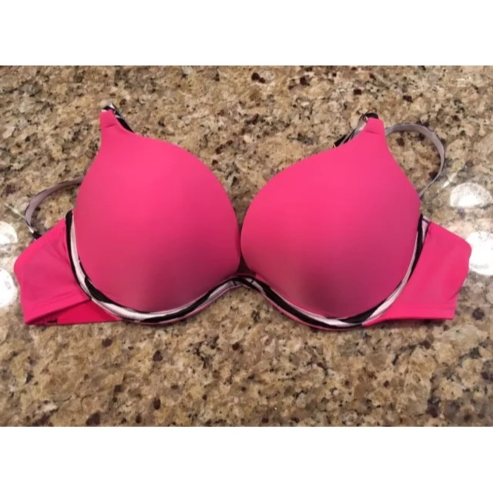 Victoria's Secret VS Very Sexy Pink Push Up Bra