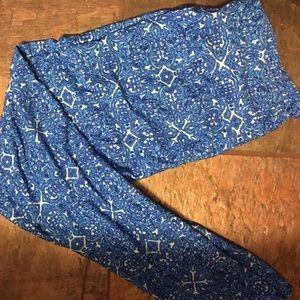 TC blue paisley leggings