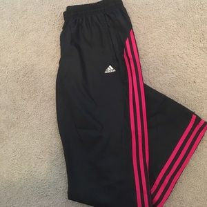 Adidas windbreakers 😍