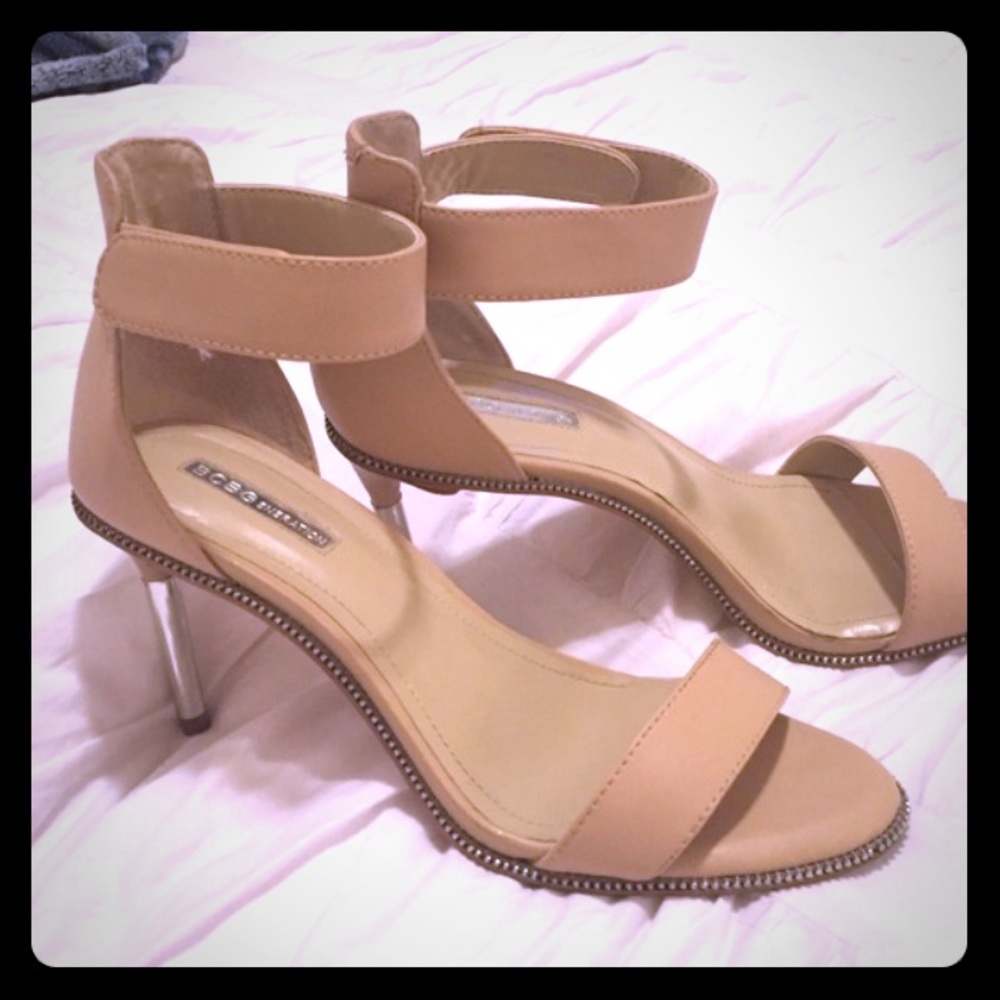Beautiful cream BCBG ankle strap sandals