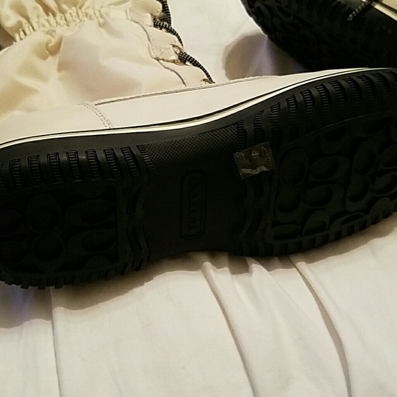 Authentic Coach boots - Picture 3 of 7