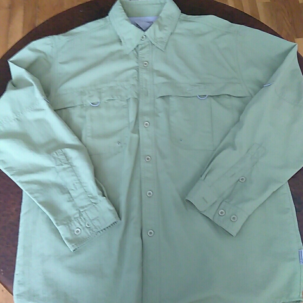 Acadia men's shirt