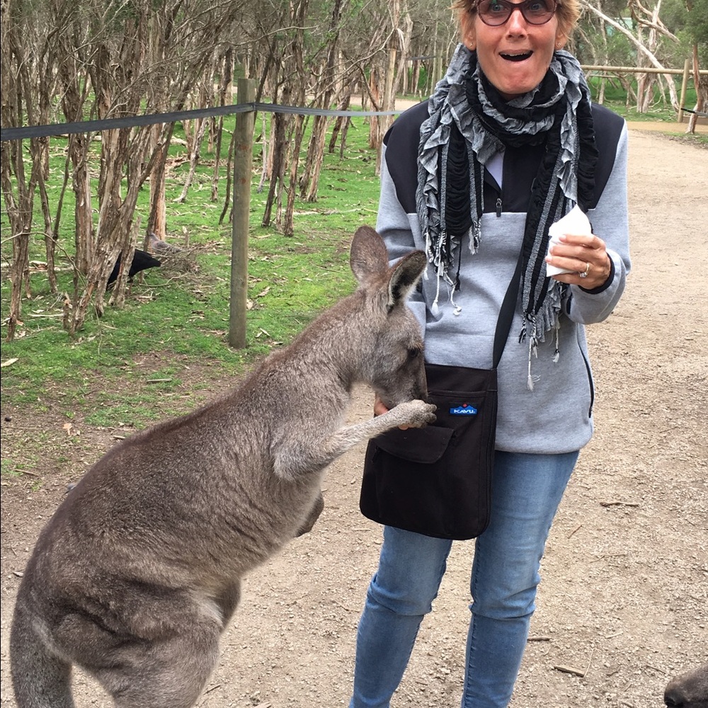 Meet your Posher, Cyndi