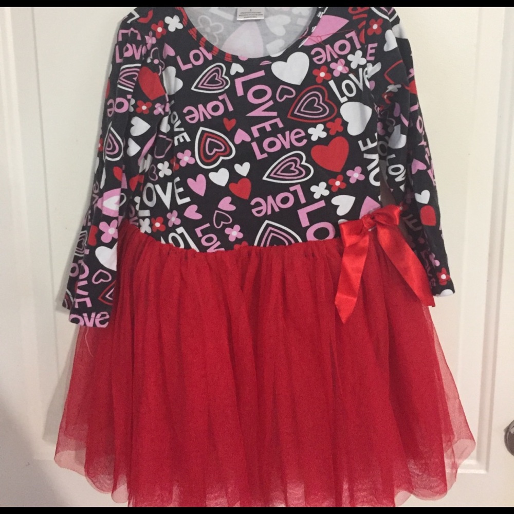 🚫SOLD🚫Little girls Valentine's Day dress