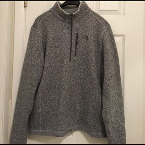 THE NORTH FACE Men's zip up pullover fleece (LG)
