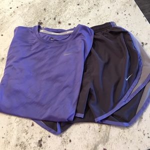 Nike short sleeve top - xs