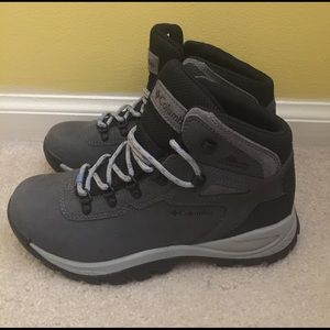 Women's Columbia Hiking Boots