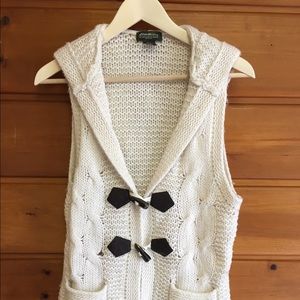 Eddie Bauer Cream Chunky Knit Sweater Eddie Bauer Cream Chunky Knit Sweater
