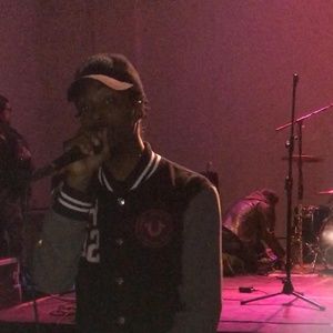 Meet your Posher, True