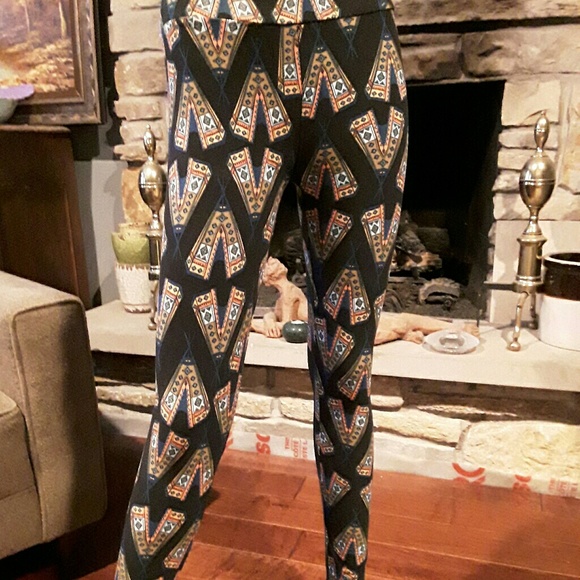 Lularoe Unicorn Rare Tipi leggings - Picture 2 of 5