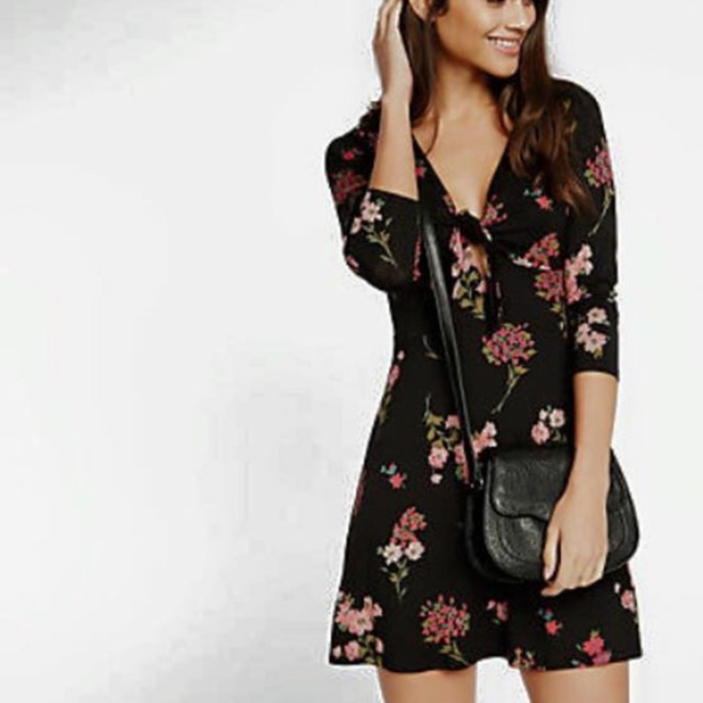 Express Medium Tie Floral Flirty Dress
