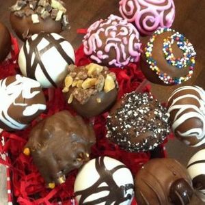 Meet your Posher, Emmy cakes