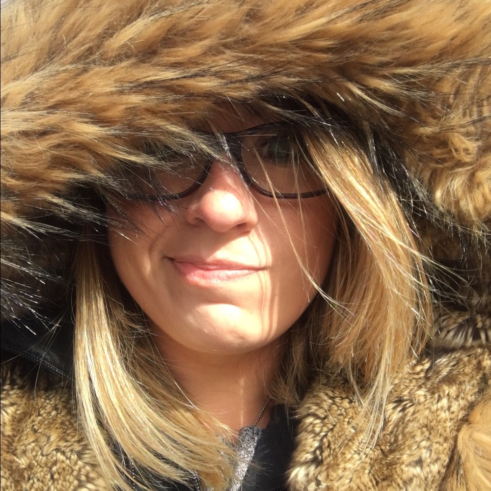 Meet your Posher, Lauren