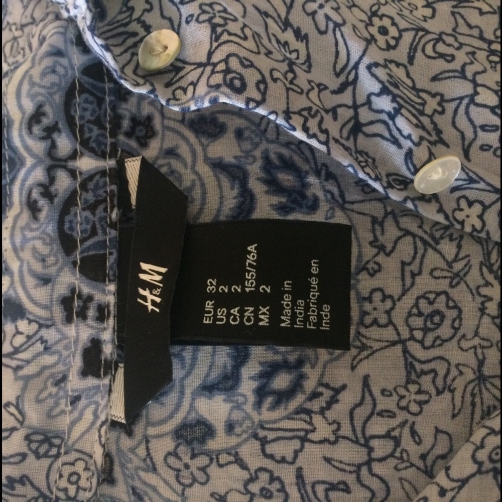 H & M button down - Picture 2 of 3