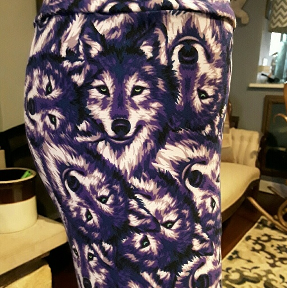 Lularoe Unicorn Rare Wolves  leggings - Picture 4 of 5
