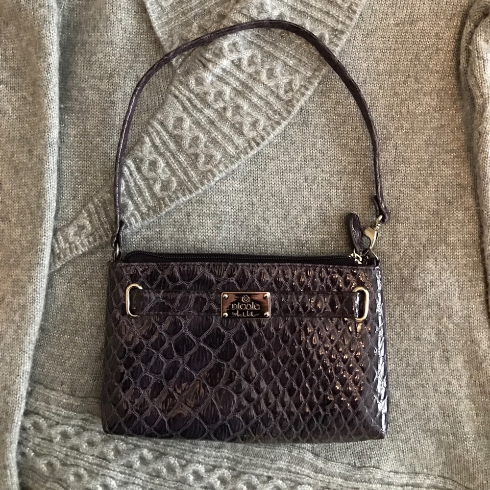 Purple patent printed purse