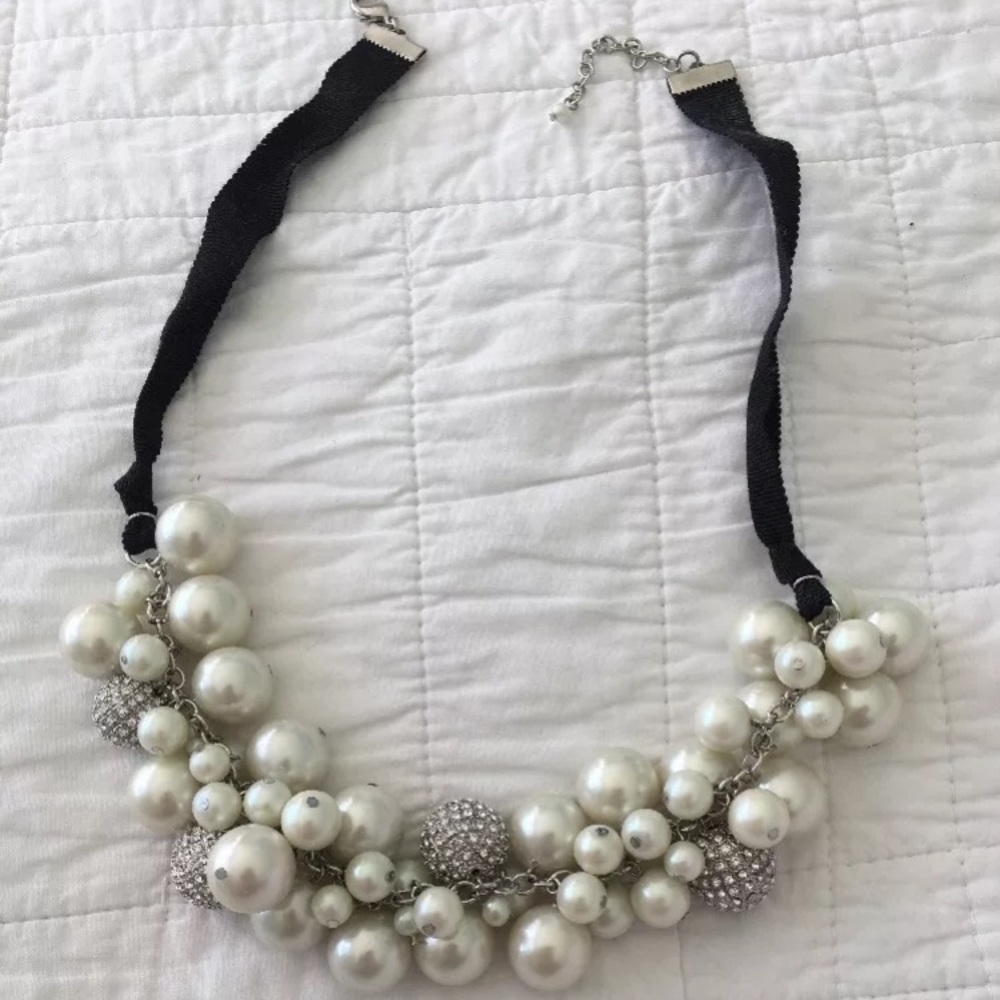 Ann Taylor cluster pearl necklace