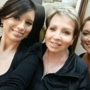 Meet your Posher, Loretta