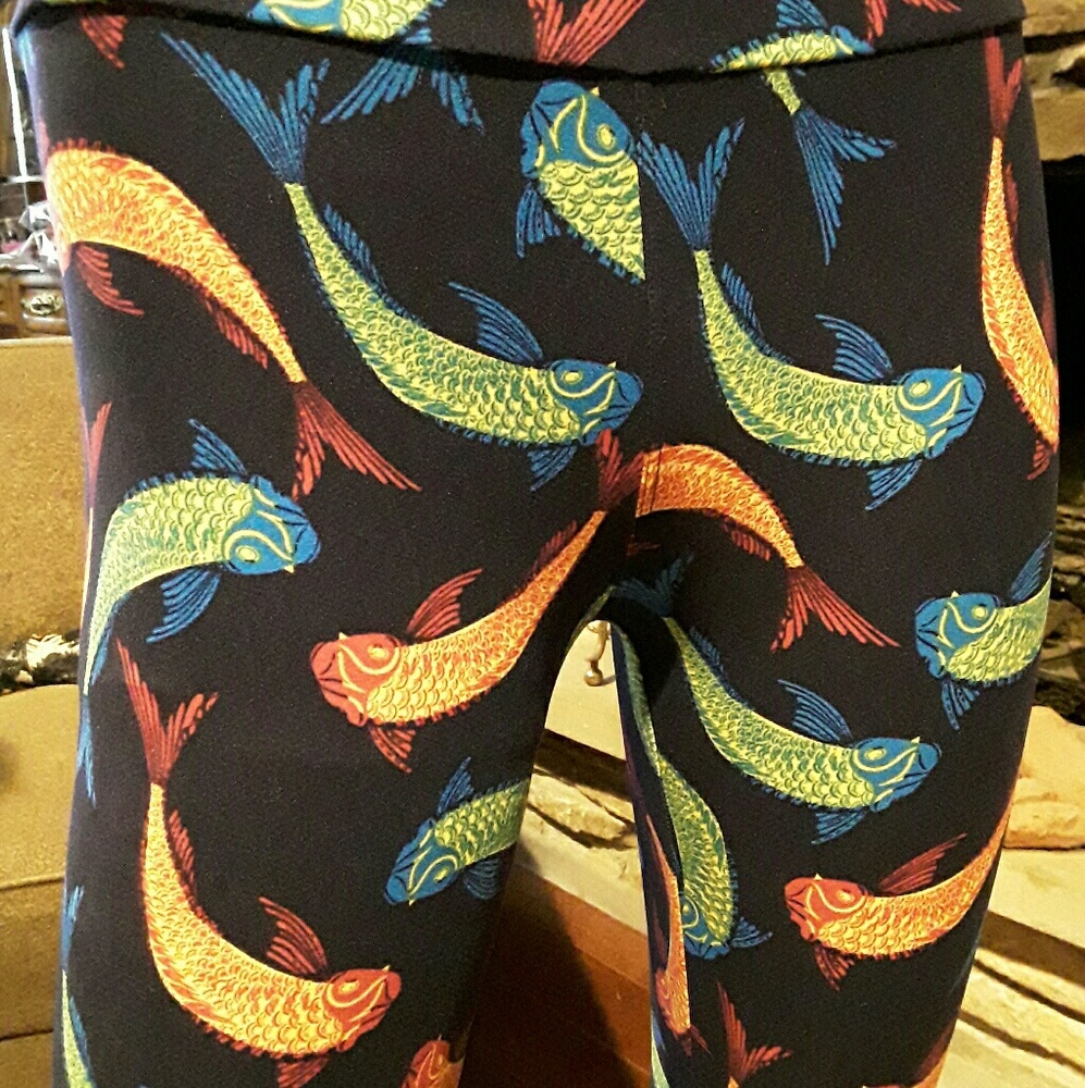 Lularoe Unicorn Rare Koi Fish leggings