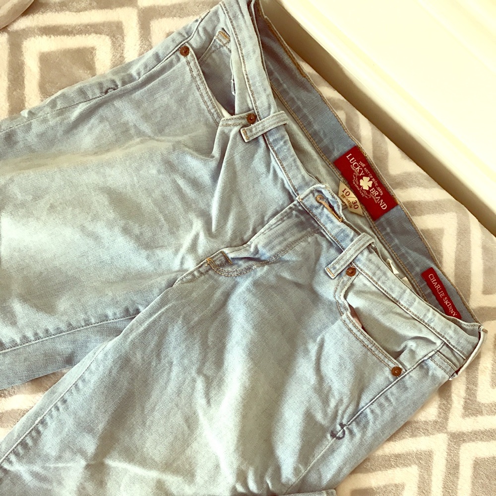 **NWOT**Lucky Brand Charlie Skinny Size 10