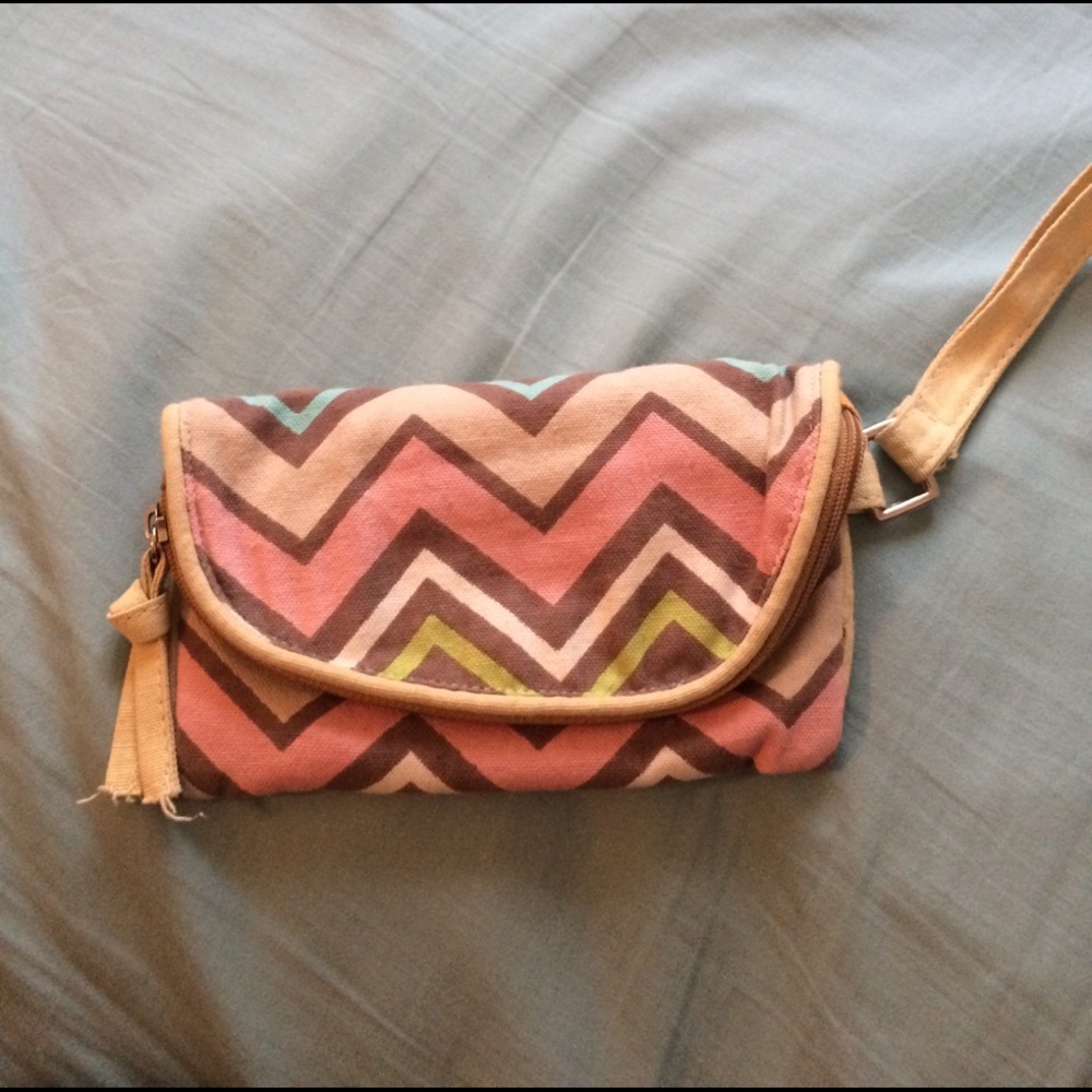 Wristlet