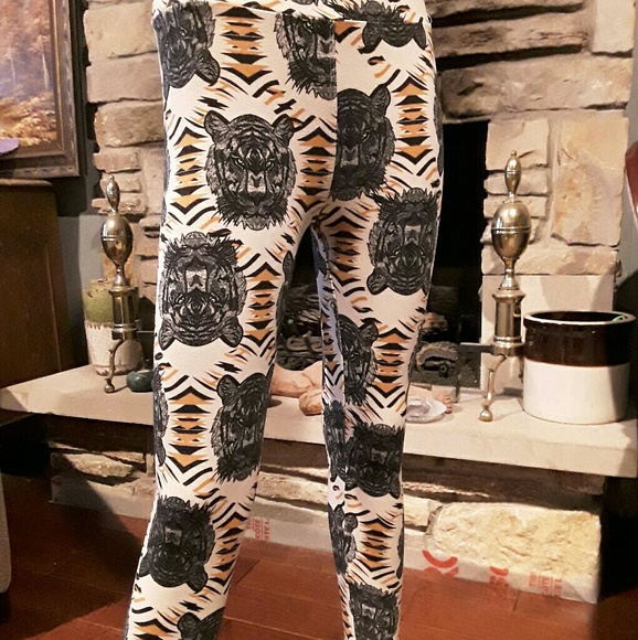 Lularoe Unicorn Rare Tiger leggings - Picture 3 of 5