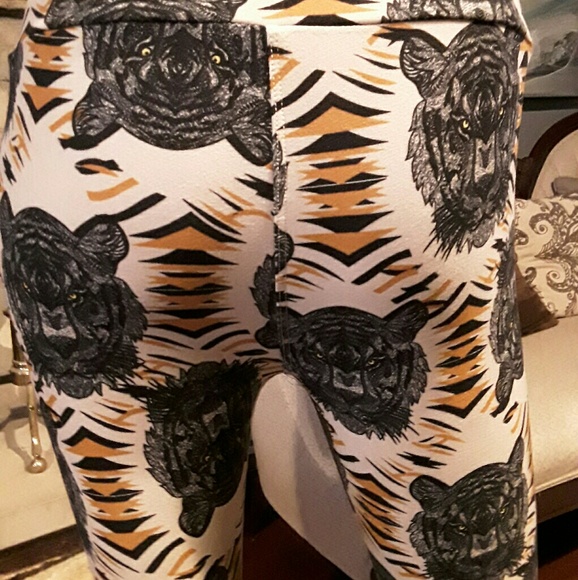 Lularoe Unicorn Rare Tiger leggings - Picture 5 of 5