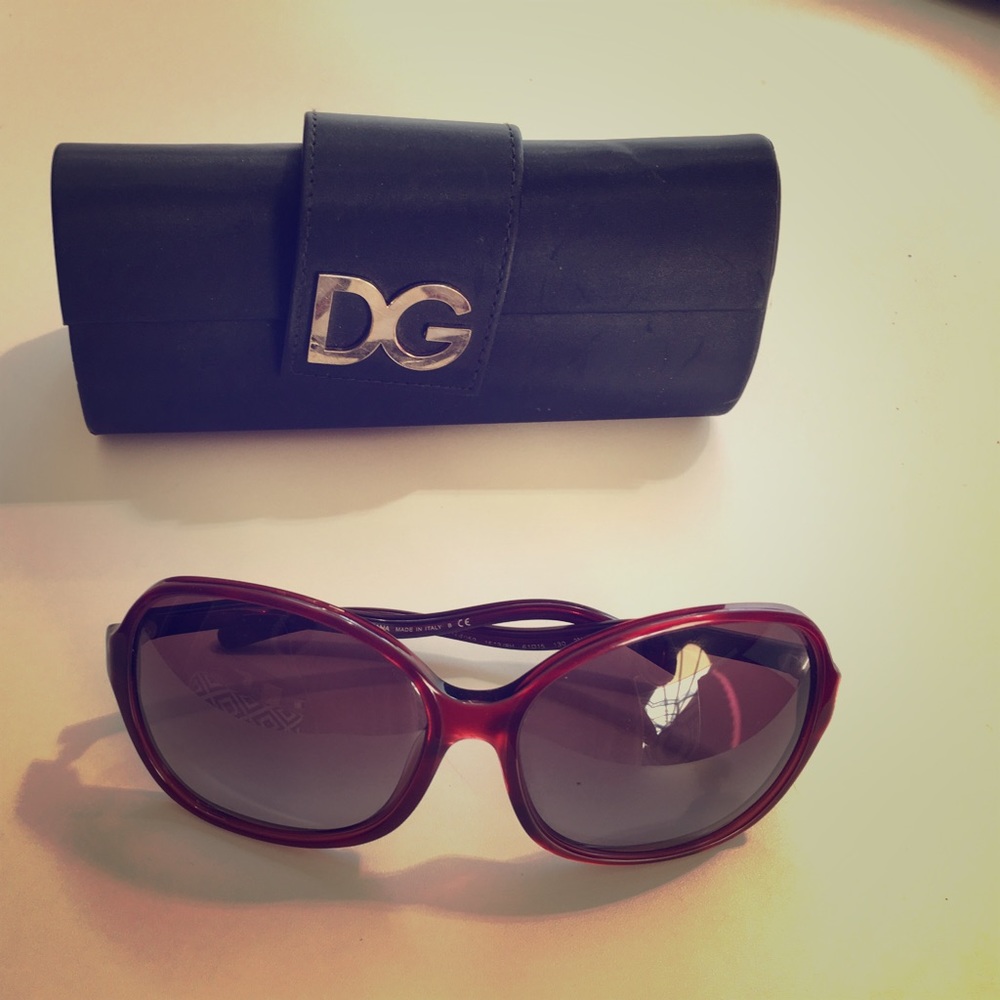 Dolce & Gabbana red gently loved sunnies
