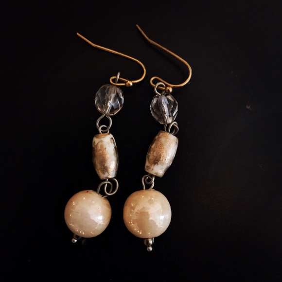 bundle of vintage dangle earrings - Picture 2 of 4