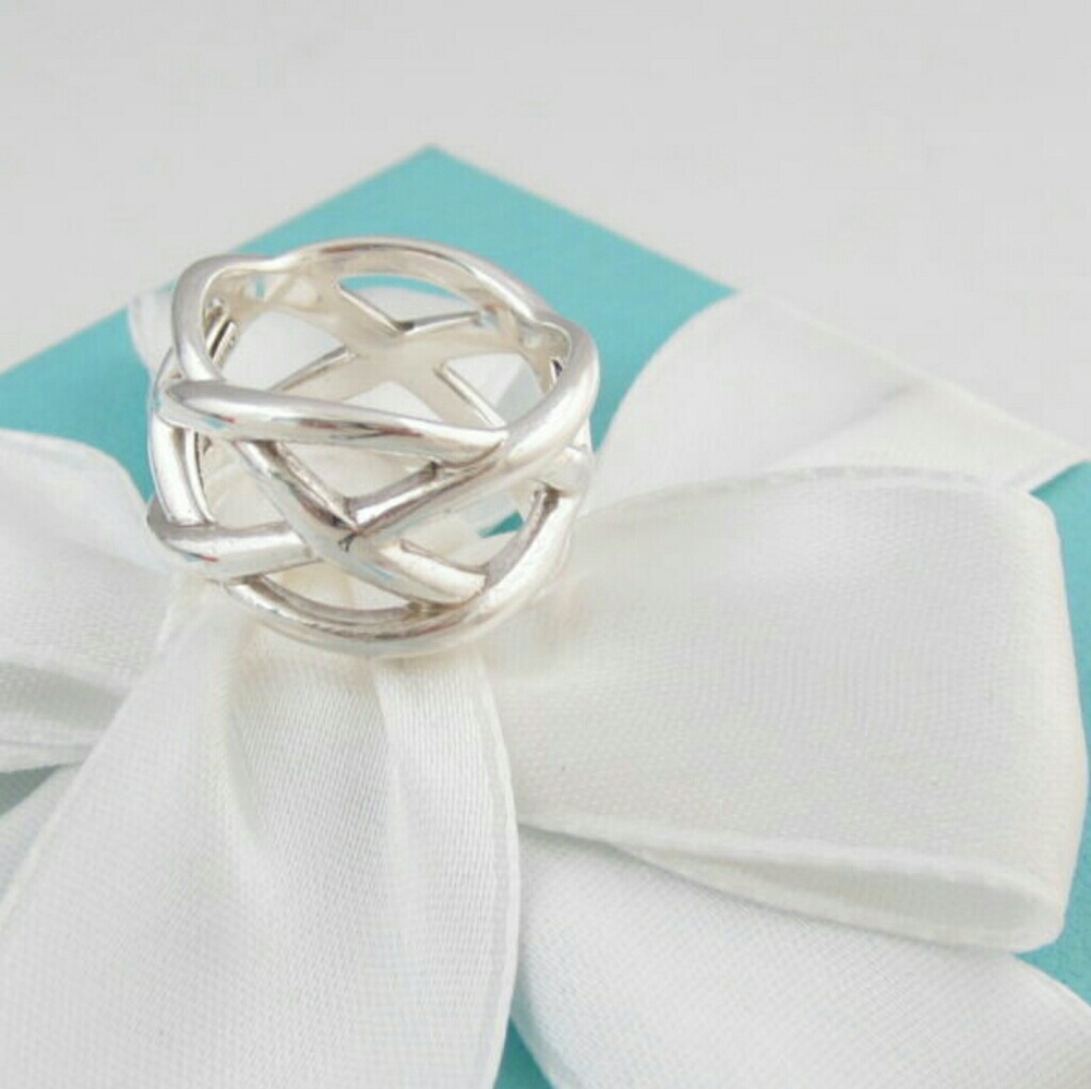 Tiffany & Co Celtic Knot Weave Ring Band Size 4