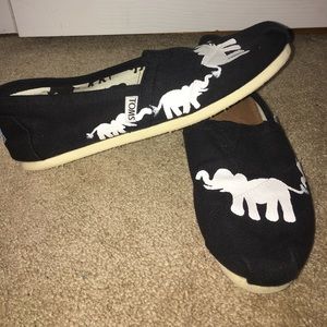 Custom painted TOMS