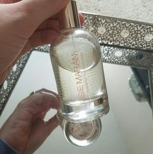 **SOLD**JOSIE MARAN HYDRATING TREATMENT MIST