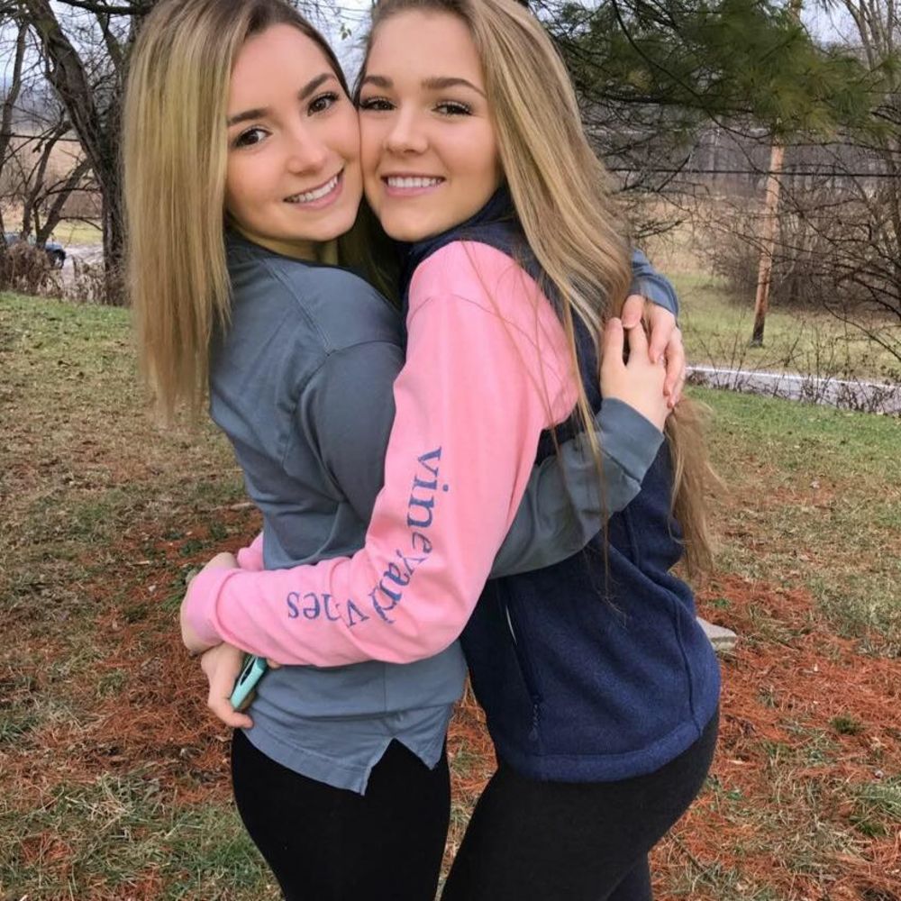 Meet your Posher, Darien