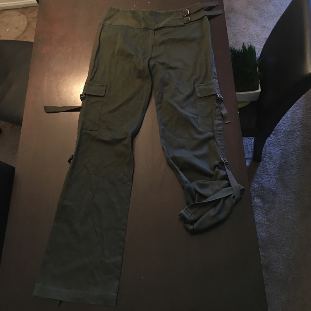 Elie Tahari olive green cargo pants
