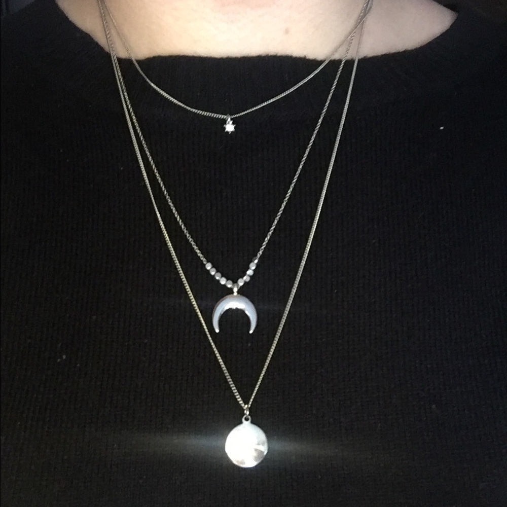 Dainty layered necklace