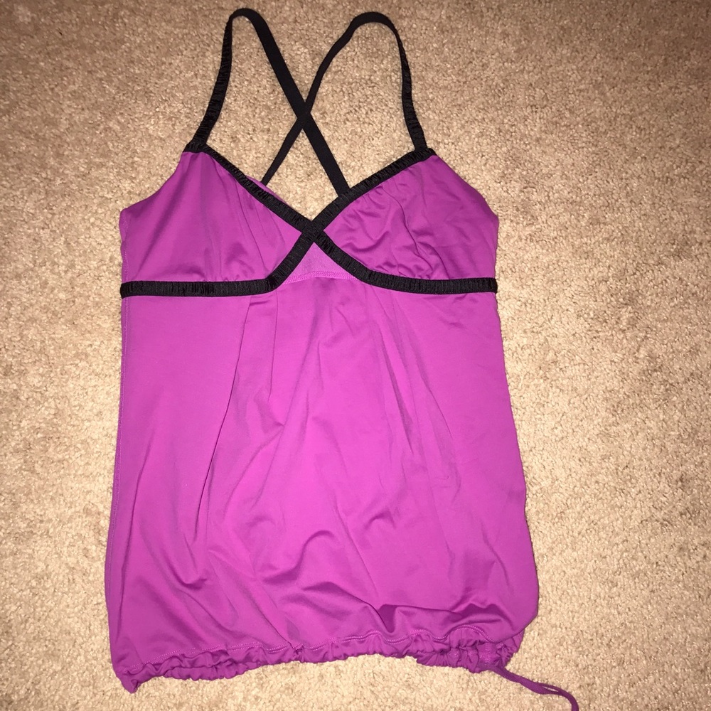 Lululemon athletic top
