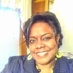 Meet your Posher, Carmela