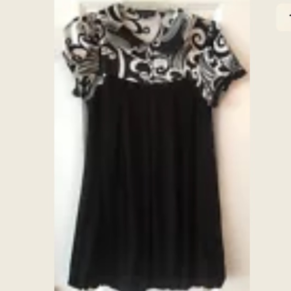 BEBE DRESS Black White Bubble Hem Size XS mini