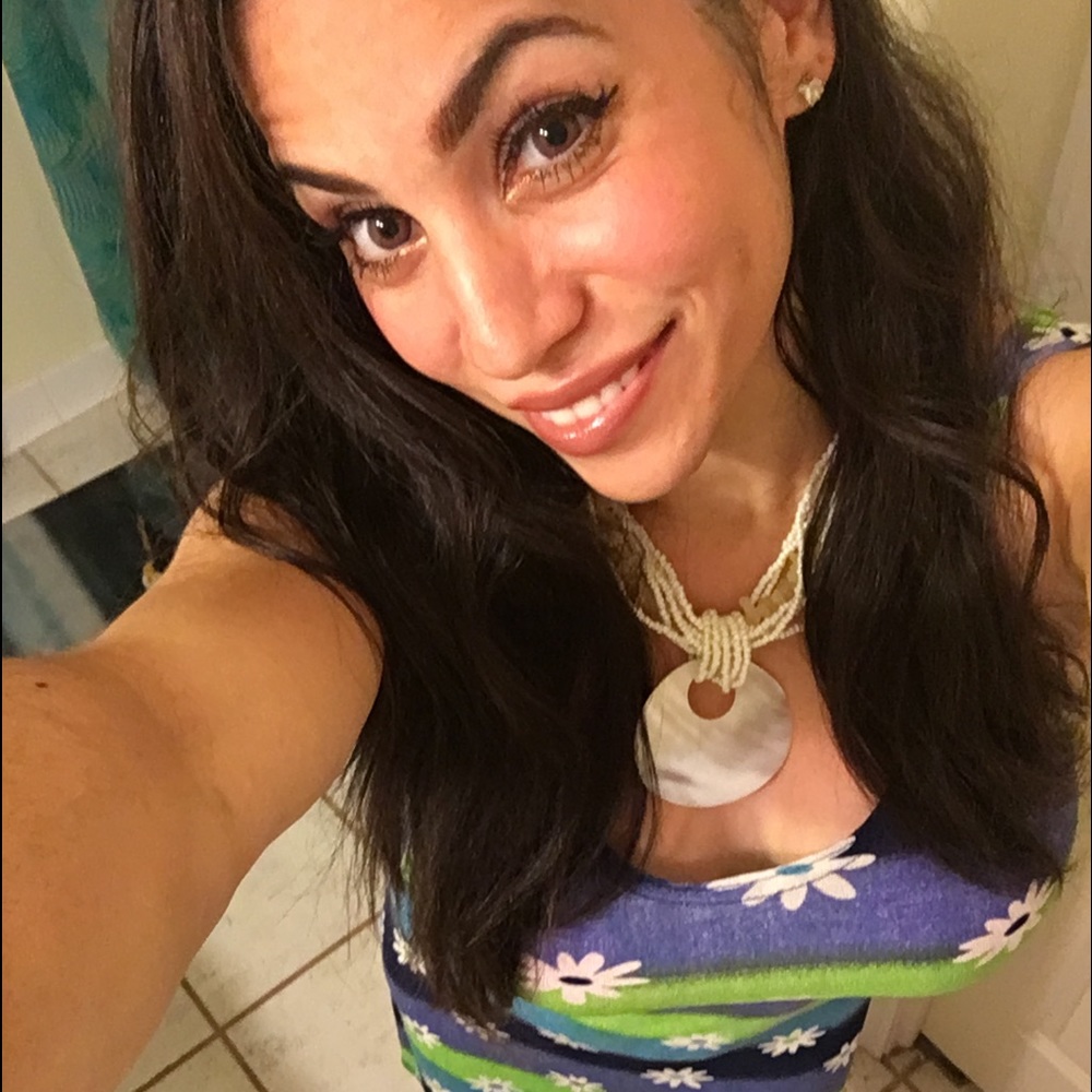Meet your Posher, Alyssa