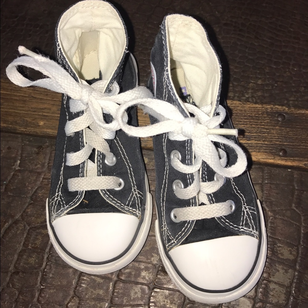 Toddler black converse all star