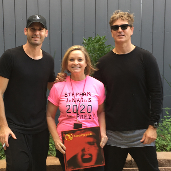 Meet your Posher, Cindy - Picture 4 of 4