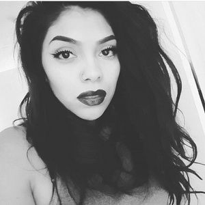 Meet your Posher, Luz